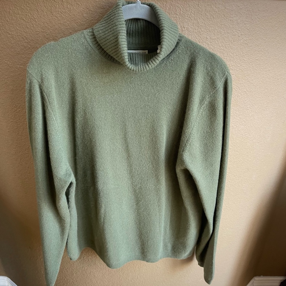 Cashmere Sweater XL Lord and Taylor Sage Green Two Ply Cashmere Turtleneck - Picture 7 of 9